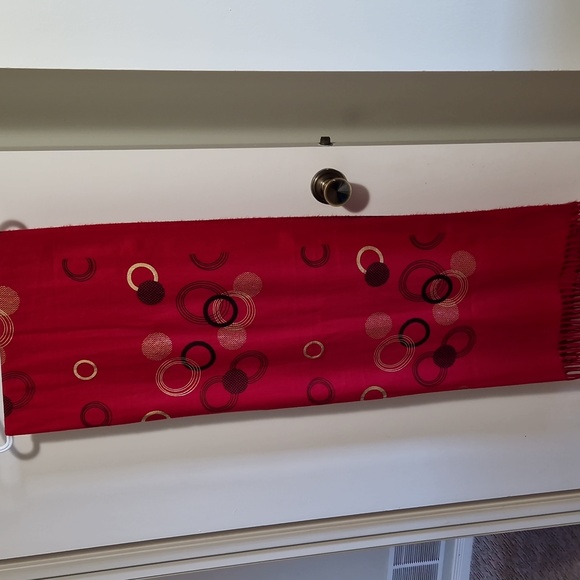 NWOT Dark red scarf/wrap - Picture 1 of 4